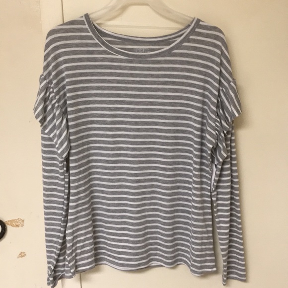 Time and Tru Tops - Ruffle long sleeve
